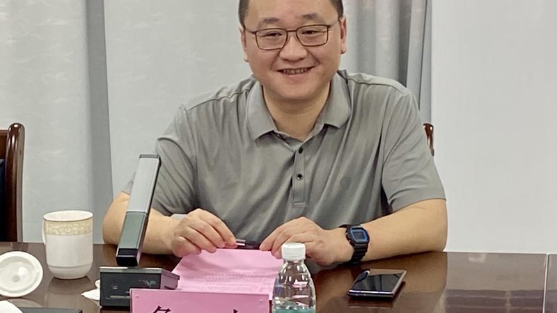 DIP插件手工焊接与机器插件：揭秘差异与优劣